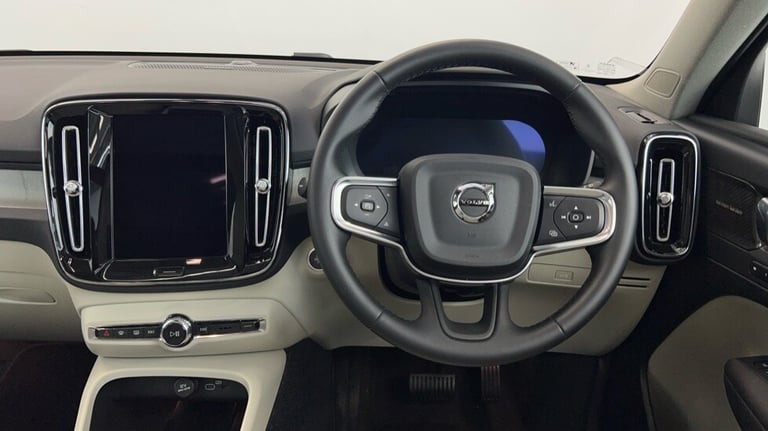 2024 Volvo XC40 Ultra, B3 Mild hybrid, Petrol, Bright (Blond Leather, Panoramic Sunroof) Estate P...