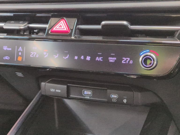 2022 Kia Niro 64.8kWh 3 SUV 5dr Electric Auto (201 bhp) - NAV - HEATED STEERING - DRIVER  Suv Ele...