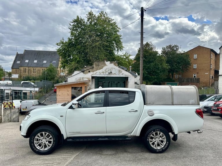 2015 Mitsubishi L200 Double Cab DI-D Barbarian 4WD Auto 176Bhp PICK UP Diesel Automatic