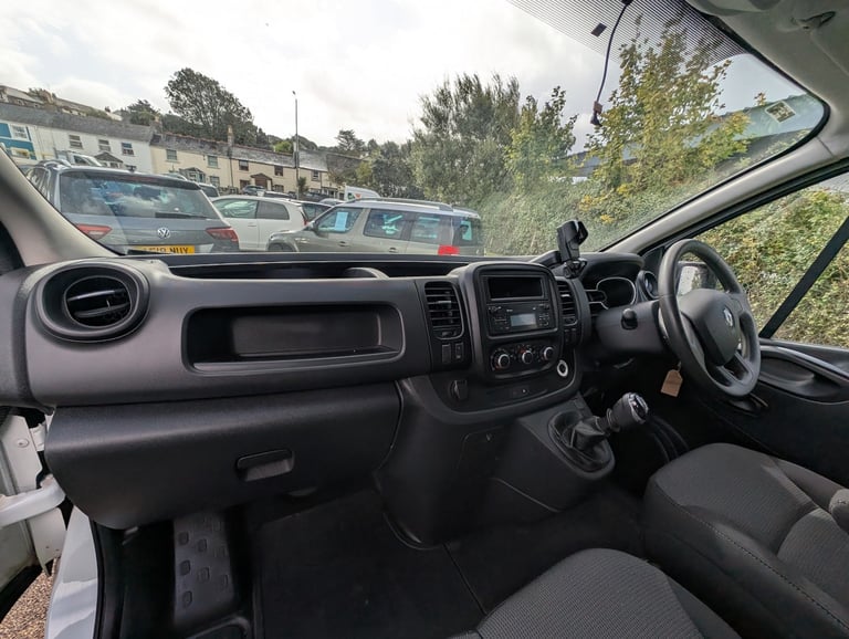 RENAULT TRAFIC 2.0 SH30 ENERGY dCi 145 Business+ MY19 *Air Con* 2020