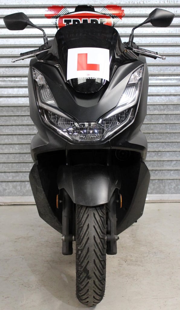 2025 25 HONDA WW 125 A-P PCX PCX125 MATT BLACK SCOOTER HPI CLEAR TRADE SALE 1K