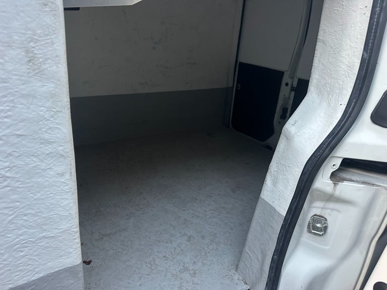 FRIDGE/FREEZER+STANDBY+LOW MILES