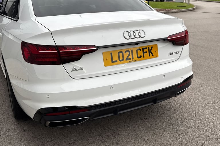 2021 Audi A4 2.0 TDI 35 Black Edition S Tronic Euro 6 (s/s) 4dr Saloon DIESEL Automatic