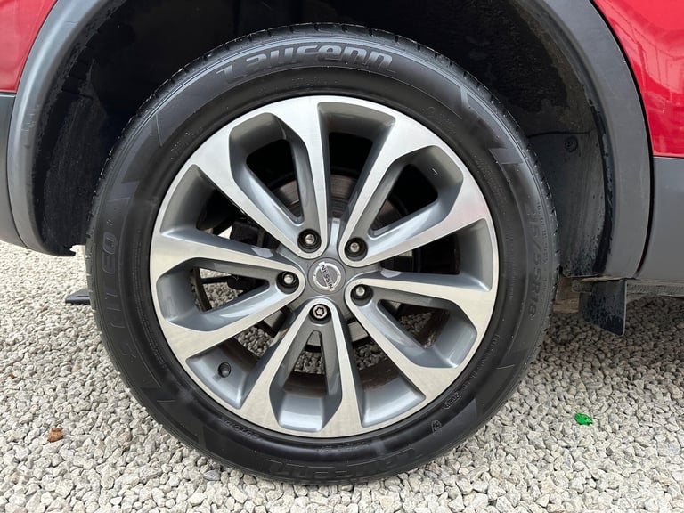 2011 Nissan Qashqai 1.5 dCi Tekna 2WD Euro 5 5dr HATCHBACK Diesel Manual