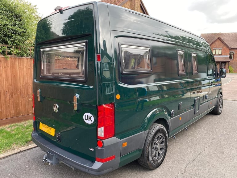 IH MOTORHOMES N-680 CRL -REAR LOUNGE - 1 OWNER - AUTOMATIC - WIFI