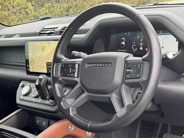 2023 Land Rover Defender 110 D300 HARD TOP X-DYNAMIC HSE COMMERCIAL NO VAT Car Derived Van Diesel...