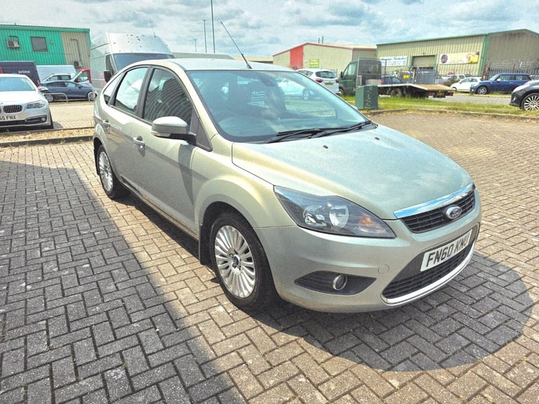 FORD FOCUS 1.6 Titanium 5 DOOR AUTOMATIC 2010