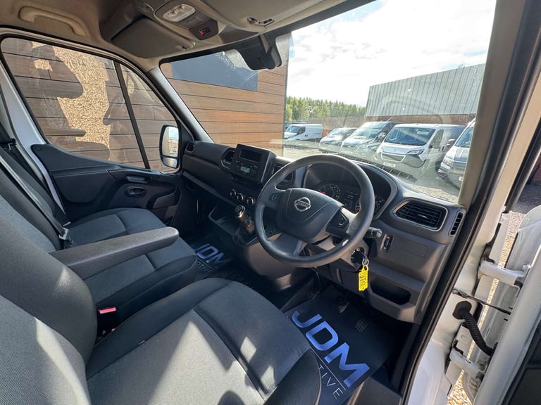 2020 Nissan NV400 2.3 dci 135ps H2 Tekna Van PANEL VAN DIESEL Manual