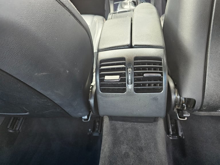 2013 Mercedes-Benz C-Class C220 CDI BlueEFFICIENCY Executive SE 2dr Auto COUPE Diesel Automatic