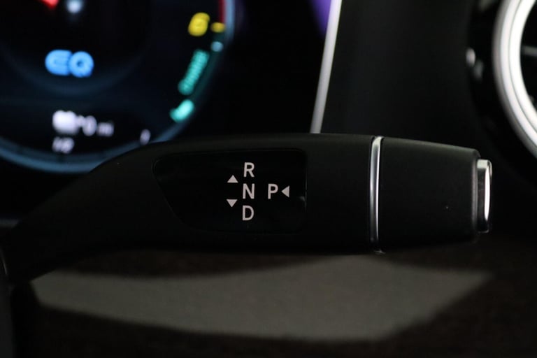 2020 Mercedes-Benz E Class 2.0 E300de 13.5kWh AMG Line Edition G-Tronic+ Euro 6 (s/s) 4dr SALOON ...