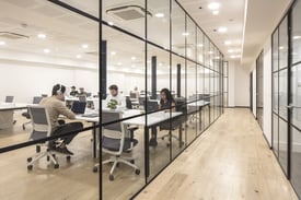(Clerkenwell) Private Offices: 4 to 235 desks | Serviced Rental