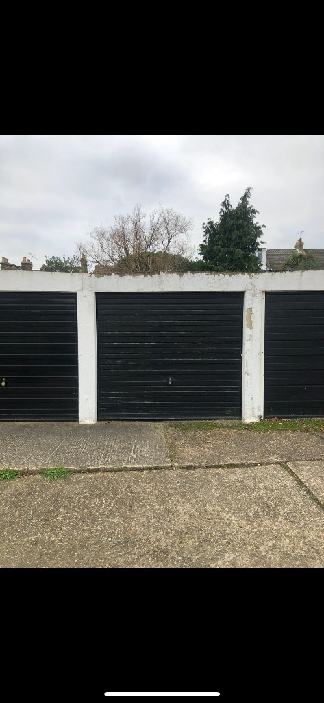 Garage to rent - Leigh on Sea, Essex