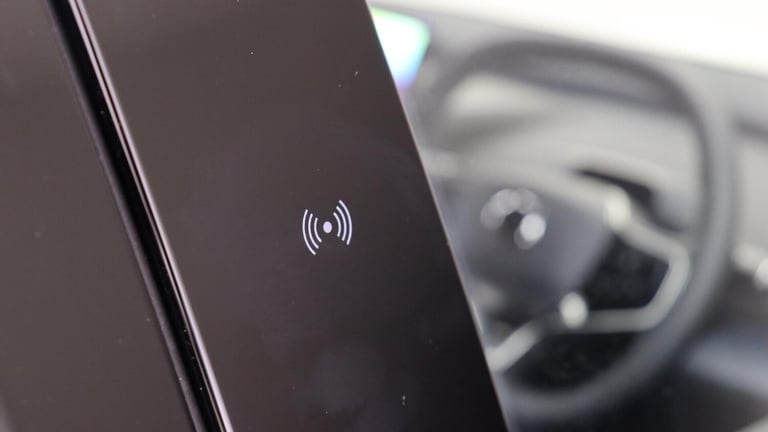 2025 Volvo EX30 Twin Performance Plus (Harman Kardon Sound, Apple CarPlay, BLIS) ESTATE Electric ...