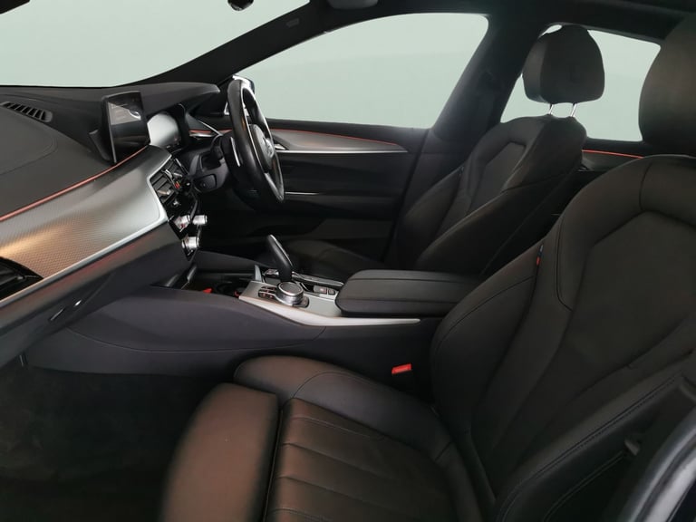 2020 BMW 6 Series Gran Turismo 2.0 620d M Sport GT 5dr Diesel Auto Euro 6 (s/s) (190 ps) - CARPLA...