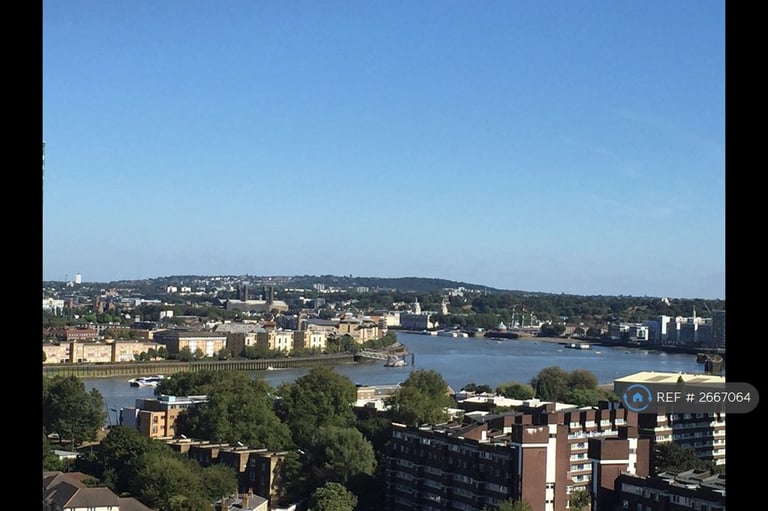 1 bedroom in Oslo Tower, London, SE8 (#2667064)