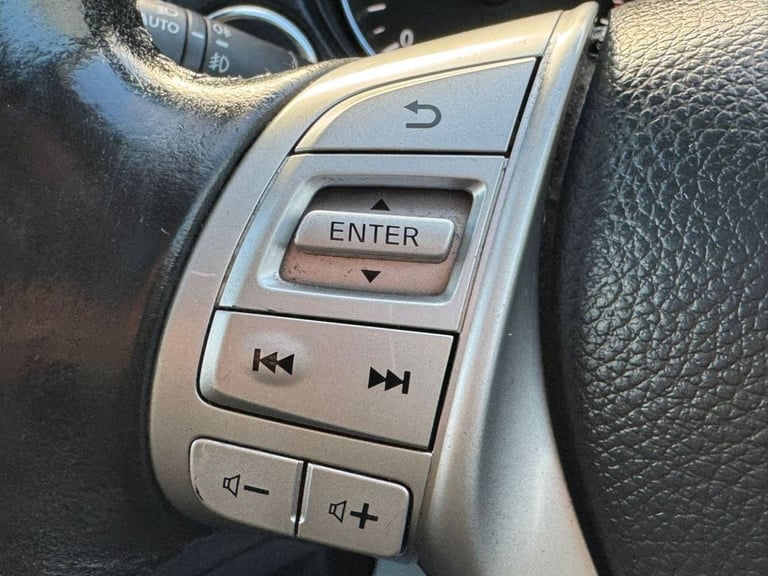 2015 15 NISSAN QASHQAI 1.6 DCI N-TEC+ SUV 5DR DIESEL XTRON 2WD EURO 6 (S/S) (130