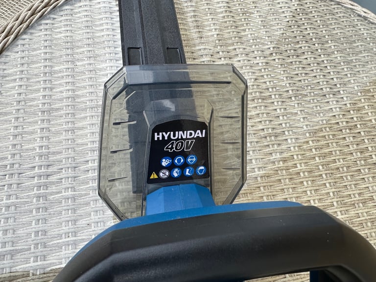 Hyundai 40v Hedge Trimmer