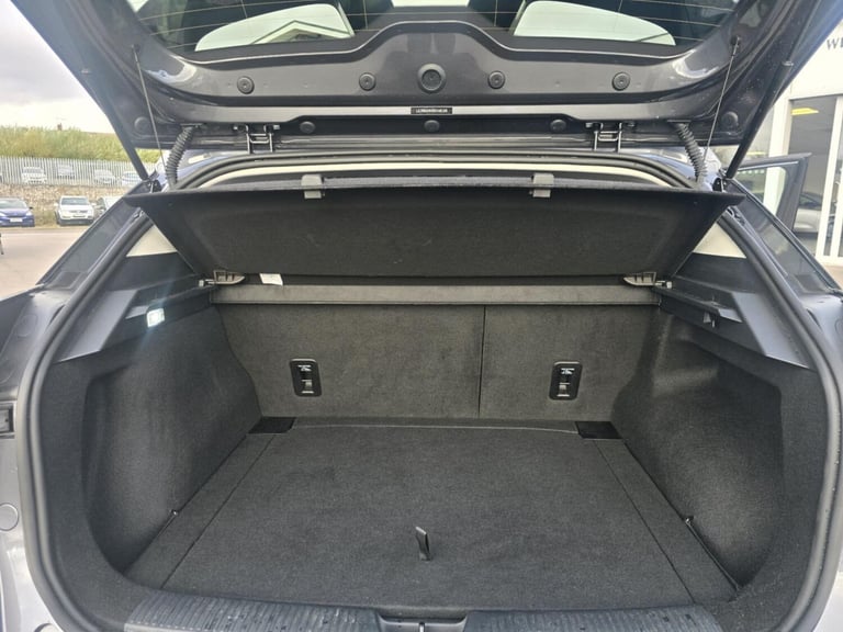 2025 MG MG4 150kW Trophy EV Long Range 64kWh 5dr Auto HATCHBACK ELECTRIC Automatic