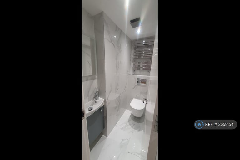 2 bedroom flat in Chatsworth Road, London, NW2 (2 bed) (#2659154)