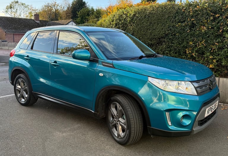 Suzuki Vitara SZT 2016 9 svc stamps 1 x previous owner
