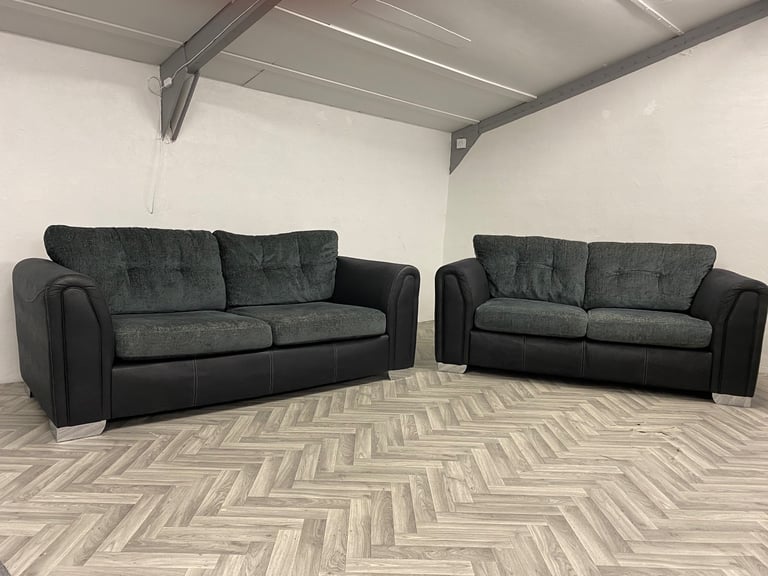 image for Dfs 3 & 2 grey fabric sofas suite 