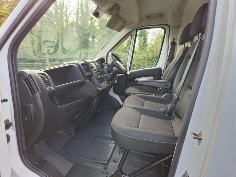 CITROEN RELAY 2.2 BlueHDi 35 Enterprise L4 Extra High Roof Euro 6 (s/s) 5dr