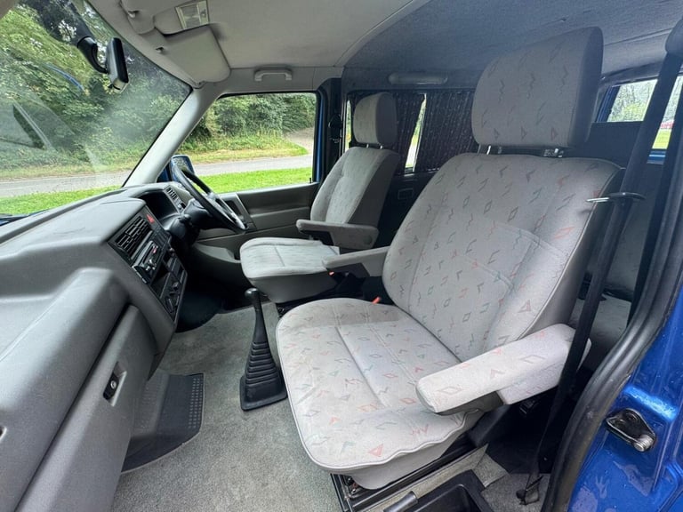 VOLKSWAGEN TRANSPORTER 2.5 2002