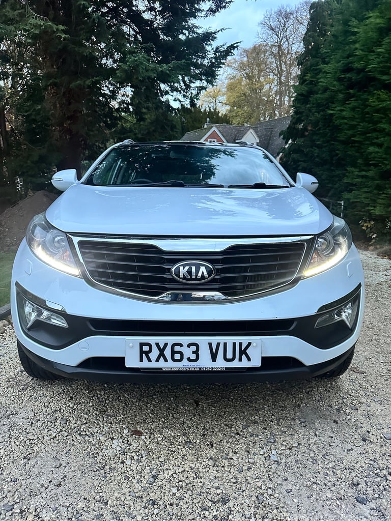 2013 Kia Sportage 1.7 CRDi ISG 3 5dr [Sat Nav] ESTATE Diesel Manual