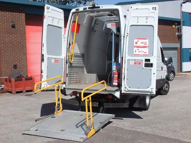 2014 "64" Iveco Daily 70C17 EEV, 7 tonne HGV Panel Van +TAIL LIFT, Digital Tacho