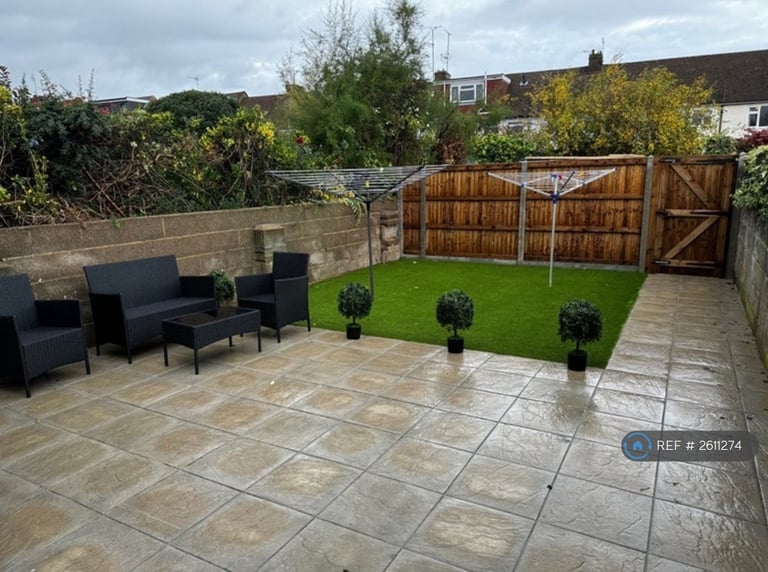 1 bedroom in Castlemaine Avenue, Gillingham, ME7 (#2611274)