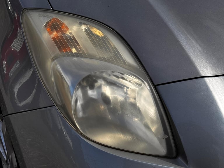  Toyota Yaris 1.3 VVT-i Zinc Hatchback 5dr Petrol Manual (141 g/km, 85 bhp) Petrol Manual