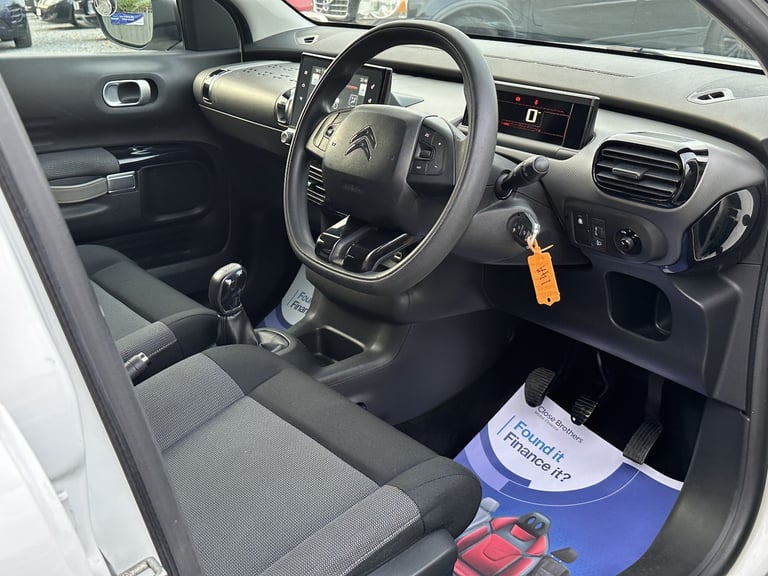 2015 Citroen C4 Cactus 1.6 Touch BlueHDI Diesel Manual 5 Door Hatchback White