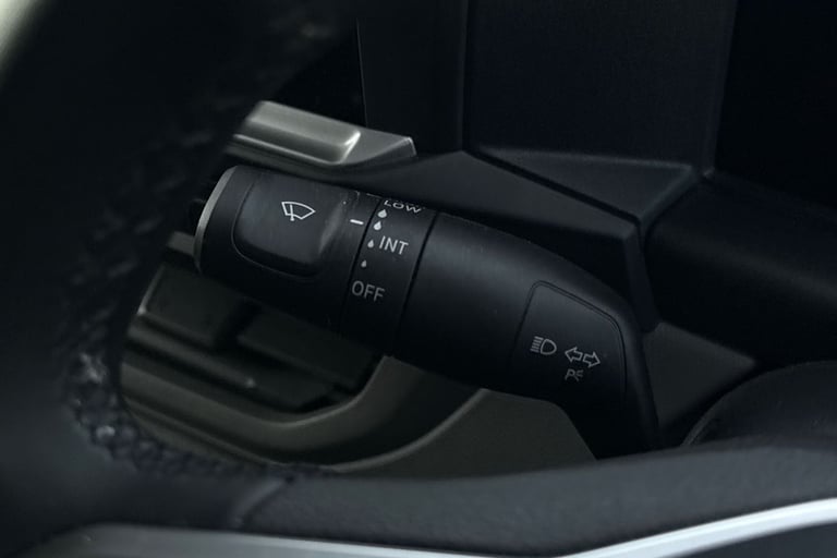 2025 Volkswagen Transporter 2.0 TDI 110 Commerce Plus Van Van DIESEL Manual