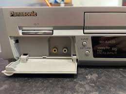 PANASONIC NV-SJ420B-S Video Cassette Player/Recorder VCR/VHS SUPER DRIVE, champagne