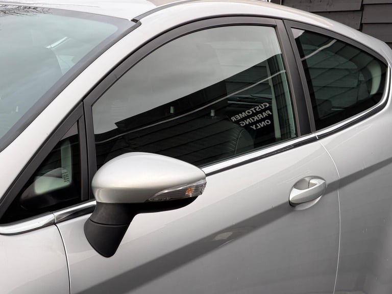 2013 Ford Fiesta 1.0T EcoBoost Zetec Euro 5 (s/s) 3dr HATCHBACK Petrol Manual