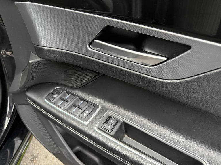2020 Jaguar XF 2.0 DIESEL 180 BHP / R - SPORT EDTION / 8 SPEED AUTO 