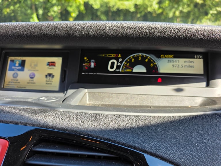 2011 Renault Scenic 1.5 dCi 110 Dynamique TomTom 5dr EDC MPV Diesel Automatic