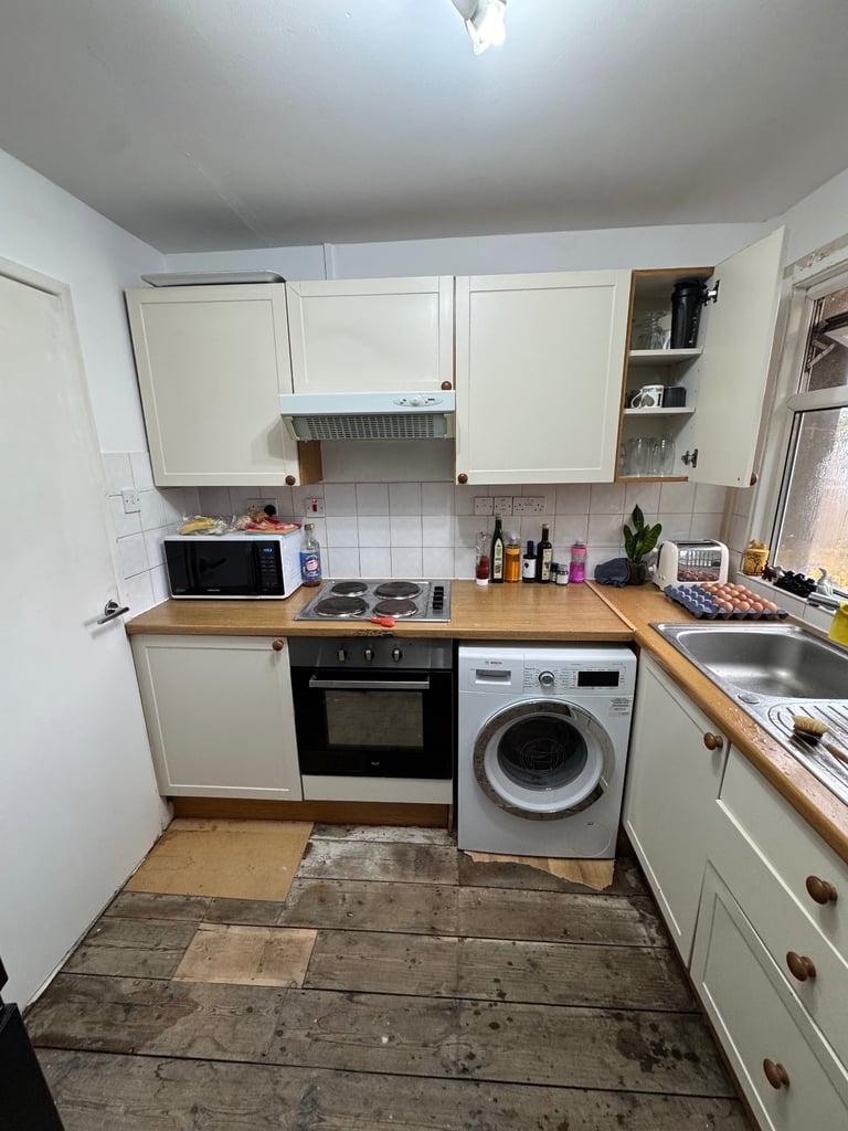 FREE KITCHEN