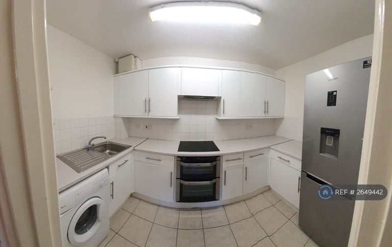 2 bedroom flat in Tippett Rise, Reading, RG2 (2 bed) (#2649442)