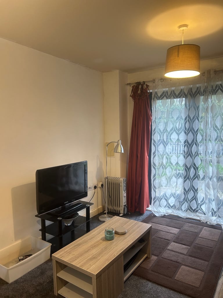 image for 1 bed ground floor flat with front patio