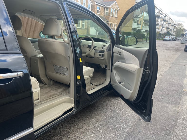 Toyota, 2012, 2360 (cc)