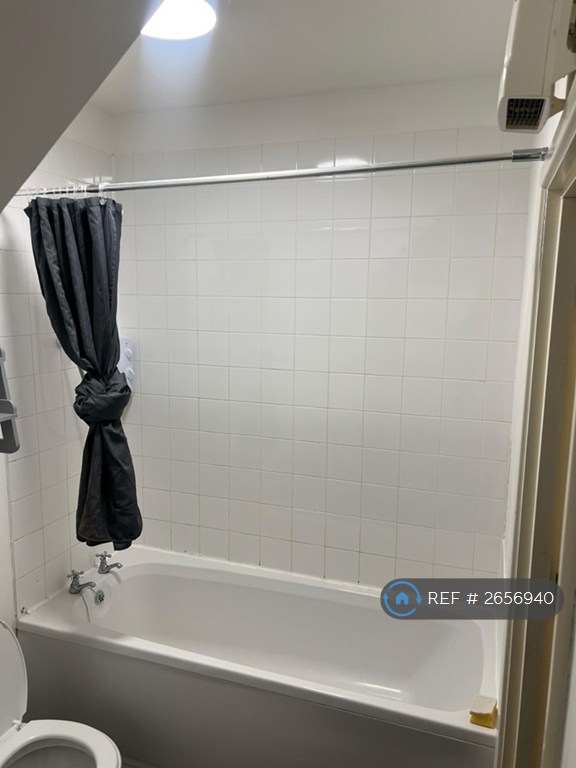 2 bedroom flat in Teesdale Court, Nottingham, NG5 (2 bed) (#2656940)