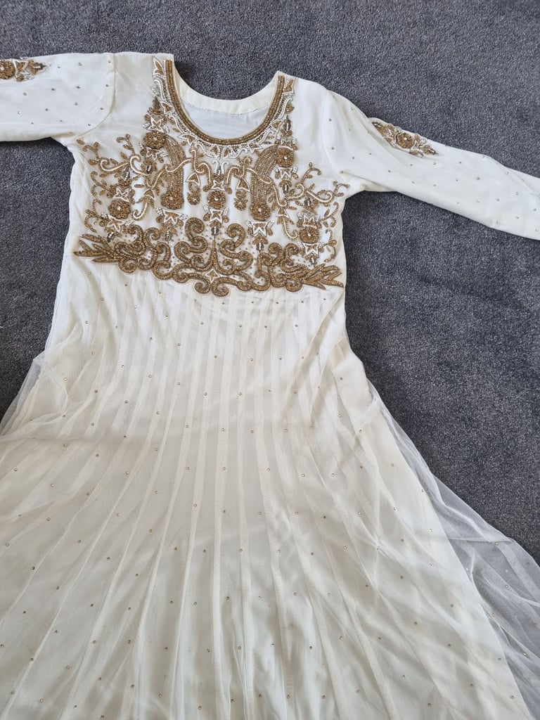 Pakistani Indian Party Dress Excellent Condition Cream With Gold Dimonds