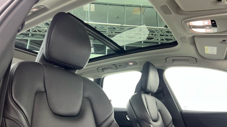 2023 Volvo XC60 2.0 T6 [350] RC PHEV Plus Dark 5dr AWD Geartronic ESTATE PETROL/ELECTRIC Automatic