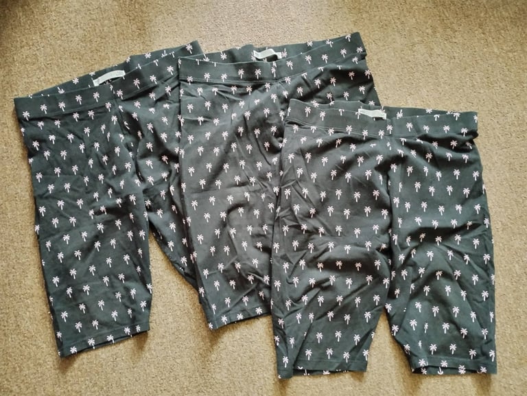 image for 3x M&S Black with Pink Palms Cotton Rich Girls Jersey Cycling Shorts for 15-16 years in good cond.