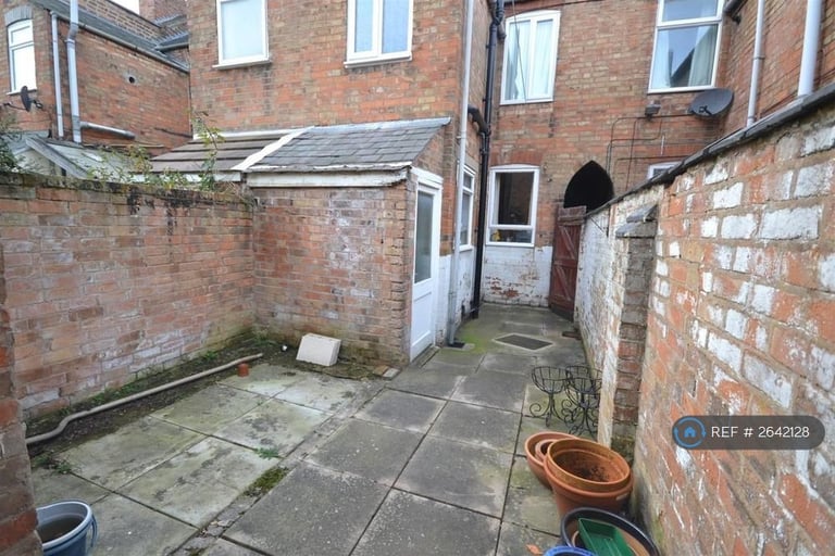 2 bedroom house in Harold Street, Leicester, LE2 (2 bed) (#2642128)