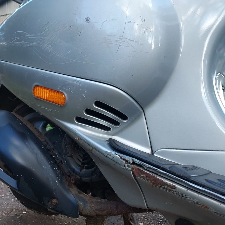Piagggio vespa et4