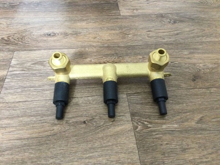 Rhoper Rhodes Basin Mixer Wall Mounted Tap