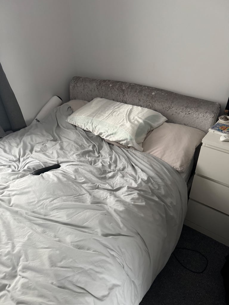 FREE DOUBLE BED FRAME 