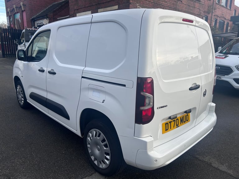 2021 Vauxhall Combo 2300 1.5 Turbo D 100ps H1 Sportive Van PANEL VAN Diesel Manual